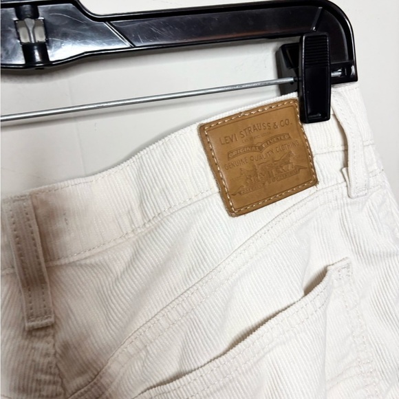 Levi’s winter white corduroy middy ankle bootcut jeans pants size 30 - Picture 7 of 11
